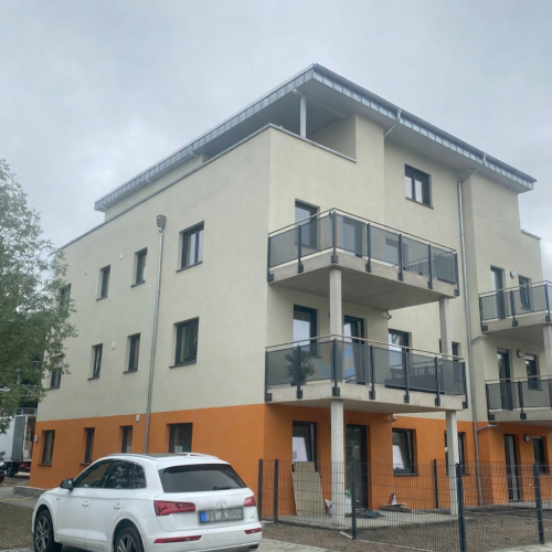 mehrfamilienhaus-flachdach