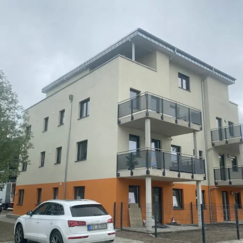 mehrfamilienhaus-flachdach